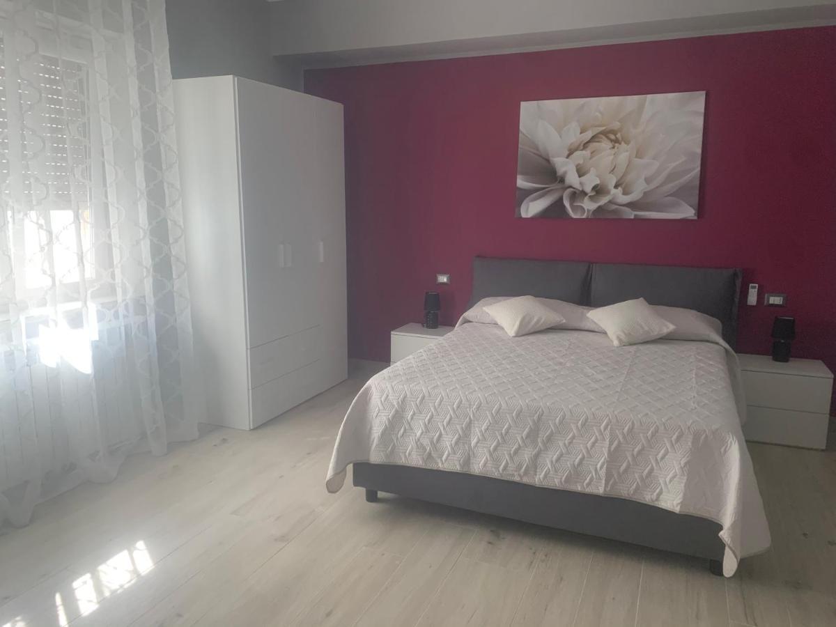 Le Stanze Di Dalia Bed and Breakfast Crotone Buitenkant foto