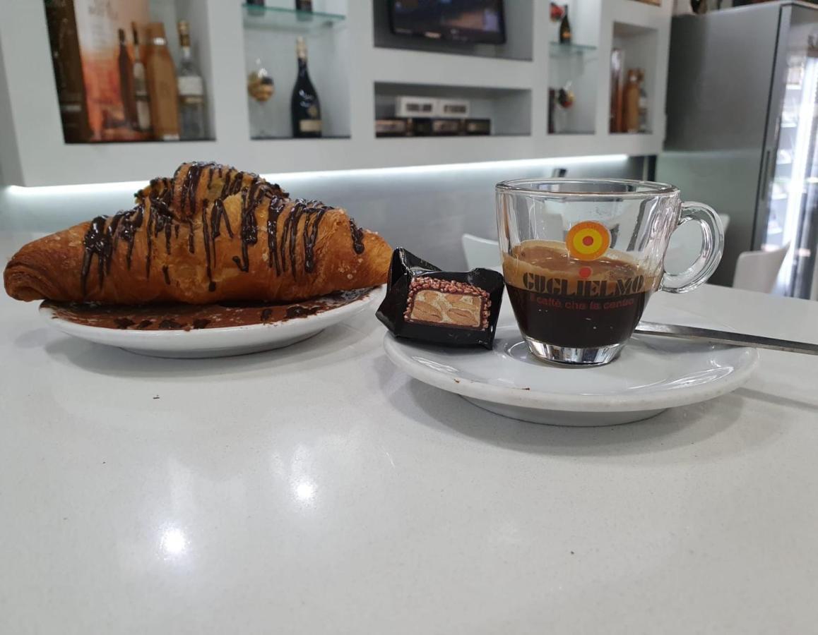 Le Stanze Di Dalia Bed and Breakfast Crotone Buitenkant foto